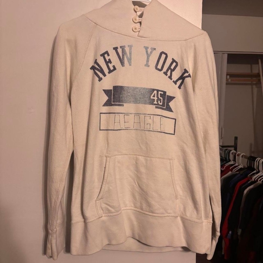 American Eagle Outfitters cream hoodie Size M